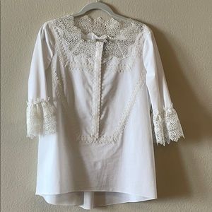NWT Elie Tahari Blouse w/Laser Lace Pattern